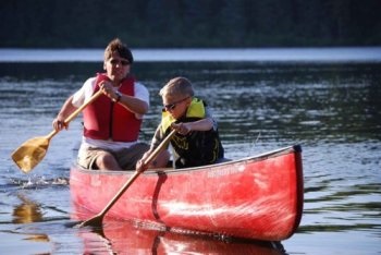 Ceea ce este diferit de caiac canoe - știm cum! (Canoe) Ceea ce este diferit de caiac canoe - știm cum!