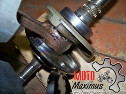 Ce se întâmplă la prematură, sau dacă ești prea leneș pentru a verifica nivelul uleiului din motor (cu piston, inele de piston) Ce se întâmplă la prematură, sau dacă ești prea leneș pentru a verifica nivelul uleiului de motor