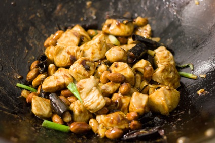 Kung pui pao - alimente vinovat (vin de orez chinezesc) Kung pui pao - alimente vinovat