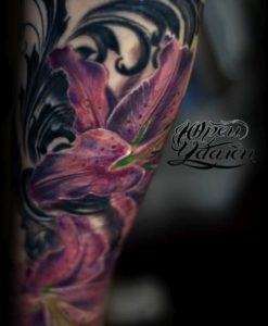 Se acoperă în sus (suprapunerea de tatuaje vechi și cicatrici), inima Yurets de stejar (acoperire) Se acoperă în sus (suprapunerea de tatuaje vechi și cicatrici), inima Yurets de stejar