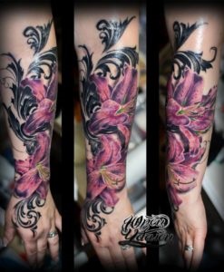 Se acoperă în sus (suprapunerea de tatuaje vechi și cicatrici), inima Yurets de stejar (suprapunere) Se acoperă în sus (suprapunerea de tatuaje vechi și cicatrici), inima Yurets de stejar