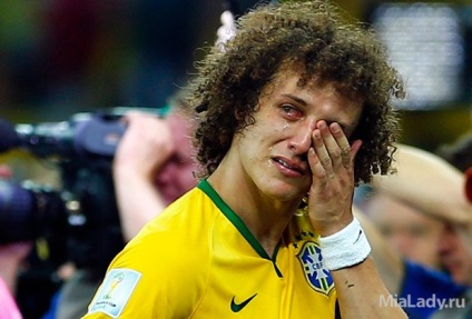 David Luiz - viața unui fotbalist celebru (David Luiz) David Luiz - viața unui jucător de fotbal faimos