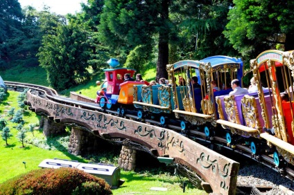 Istoria Disneyland Paris, descriere, poze (de turiști) Istoria Disneyland Paris, descriere, fotografie
