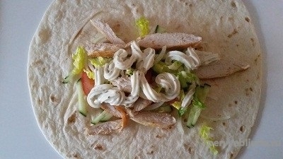 Doner Kebab de pui, modul de a face la domiciliu (kebab) Doner Kebab de pui, modul de a face la domiciliu
