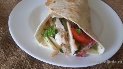 Doner Kebab de pui, modul de a face la domiciliu (acasa) Doner Kebab de pui, modul de a face la domiciliu
