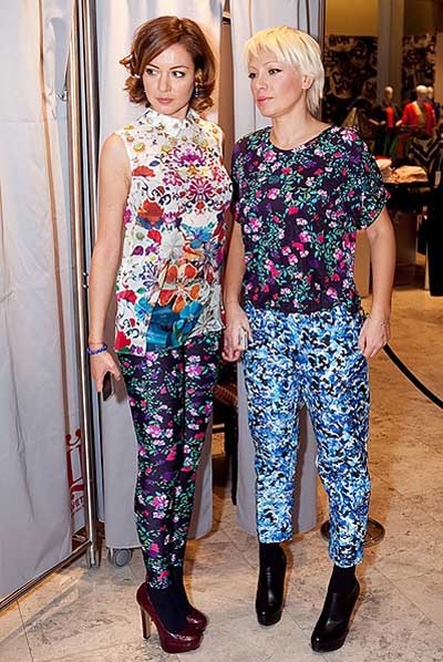 Blugi și pantaloni cu un imprimeu floral ceea ce sa poarte (ce să poarte pantaloni și blugi cu imprimeu floral) Blugi și pantaloni cu un imprimeu floral ce sa poarte