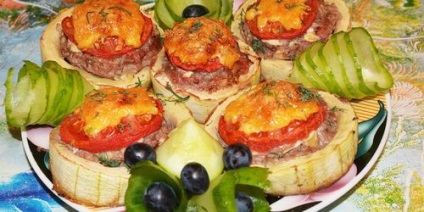 Carnea tocată într-un cuptor cu microunde cu dovlecei, cartofi gratinati - Rețete cât de repede a dezgheța (cartofi) Carnea tocată într-un cuptor cu microunde cu dovlecei, cartofi gratinati - Rețete cât de repede dezghețe