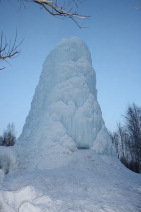 Fântâna din NP Fântâna din NP „Zyuratkul“ - Ural nostru