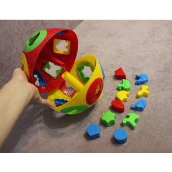 Jucării pentru copii mici (sortator, puzzle-uri inserturi, piramide, păpuși, și zornăitoare (Împreună Fisher Price) Jucării pentru Tots (sorter, puzzle-garnituri, piramide, păpuși, sunatoare, etc.