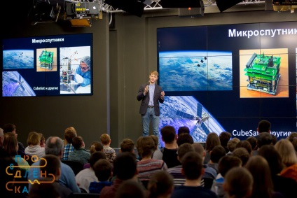 Povestea unui spacewalk (modulul spațial reutilizabil) Povestea unei spacewalk