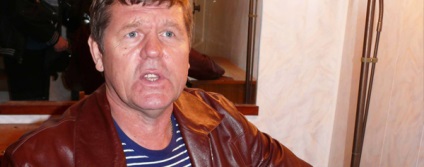 În ceea ce au fost găsite fotografii fata unui alcoolic - (alcoolic) În ceea ce au fost găsite fotografii fata unui alcoolic -