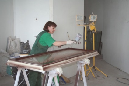 Cum să picteze ferestre din plastic cu mâinile lor (a ferestrei) Cum să picteze ferestre din plastic cu mâinile lor