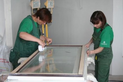 Cum să picteze ferestre din plastic cu mâinile lor (vopsea, ferestre din plastic) Cum să picteze ferestre din plastic cu mâinile lor