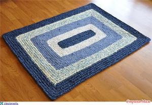 Cum de a face un covor original, cu mâinile de lucruri inutile - vechi tricouri și materialul textil (fac) Cum de a face un covor original, cu mâinile de lucruri inutile - vechi tricouri și tesatura