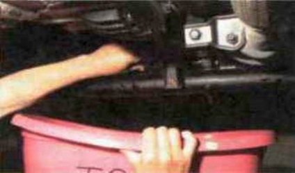 Cum de a alege și de a înlocui antigel imagini hyundai accent și instrucțiuni (antigel) Cum de a alege și de a înlocui antigel hyundai accent fotografiile și instrucțiunile