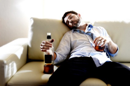 Cum pot face pe soțul meu nu mai bea cum să convingă un alcoolic care urmează să fie tratate (pentru a iesi) Cum pot face pe soțul meu nu mai bea cum să convingă un alcoolic care urmează să fie tratată
