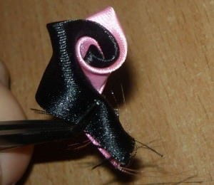 petale Kanzashi de panglici de satin (foto) (foto) petale Kanzashi de panglici de satin (foto)