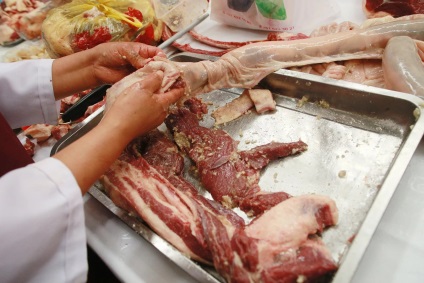 Kazi cum fac cele mai renumite delicatese din Kazahstan (do) Kazi cum fac cele mai renumite delicatese din Kazahstan