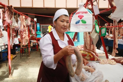 Kazi cum fac cele mai renumite delicatețe kazahă (The) Kazi cum fac cele mai renumite delicatese din Kazahstan