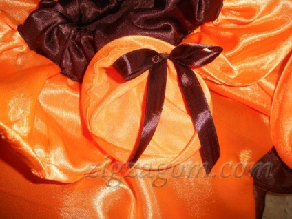 veverițe costume cu mâinile lor (lor) veverițe costum cu propriile lor mâini