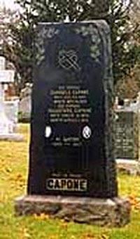 Autoritățile penale hoți, Al Capone (Capone) Autoritățile penale hoți, Al Capone