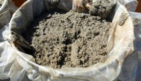 gunoi de grajd de pui ca îngrășământ pentru căpșuni în primăvară, toamnă (în primăvară) gunoi de grajd de pui ca îngrășământ pentru căpșuni în primăvară, toamnă