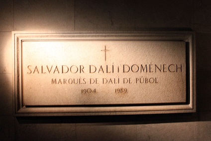 Lumea lui Salvador Dali (dat) Lumea lui Salvador Dali