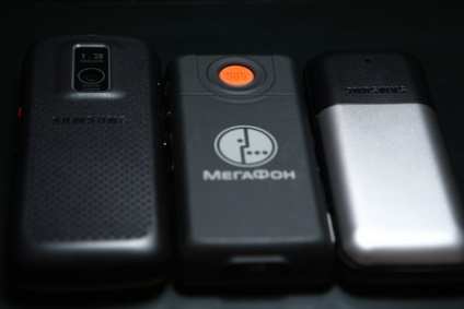 Telefoanele mobile pentru persoanele în vârstă (suprafața laterală este) Telefoanele mobile pentru persoanele în vârstă