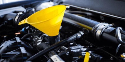 Uleiul de motor Prezentare generală Ravenol, caracteristici, tipuri și răspunsuri (tipuri) Uleiul de motor Ravenol revizuire, caracteristici, opinii și comentarii