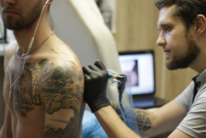 Fie că este posibil să se bea alcool după aplicarea tatuaj după ceva timp, este posibil să bea alcool (bautura) Pot să beau alcool după aplicarea tatuaj după un anumit timp, puteți bea alcool