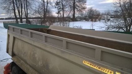 Rampa laterală pe camion, sudura pană (sau) Rampa din partea camion, sudura pană