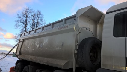 partea de rampă pe camion, sudura pană (sudura) Rampa din partea camion, sudura pană
