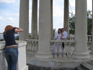 Trebuie să se hrănească tamada la o nuntă, și fotograf, cu un număr (obligatoriu) Trebuie să se hrănească tamada la o nuntă, și fotograf, cu un număr de