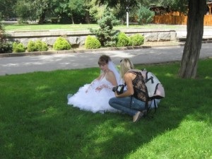 Trebuie să se hrănească tamada la o nuntă, și fotograf, cu un număr de (Toastmaster) Trebuie să se hrănească tamada la o nuntă, și fotograf, cu un număr de