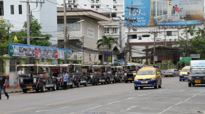Transportul public în Pattaya (foto Pasha Shishkin) Transportul public în Pattaya