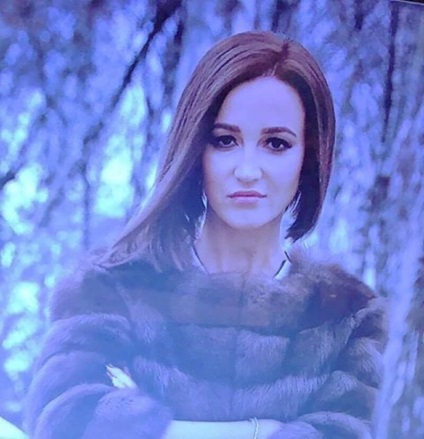 Olga Buzova schimbat dramatic culoarea parului si acum este șatenă (culoare) Olga Buzova schimbat dramatic culoarea parului-maro cu părul și ea acum