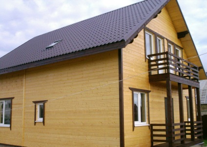 Decorarea pereții casei dispune de o instalație de cherestea imitație (la domiciliu) Decorarea pereții caracteristicilor de montare casa imitație de lemn