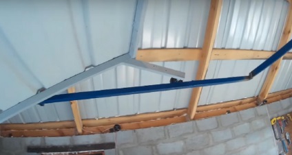 Swinging porți desene (pânză) pentru garaj cu mâinile Swinging porți pentru garaj cu desenele sale mâini