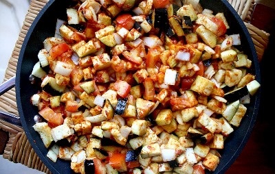 tocană de legume cu vinete - rețete cu fotografii (legume) tocană de legume cu vinete - rețete cu fotografii