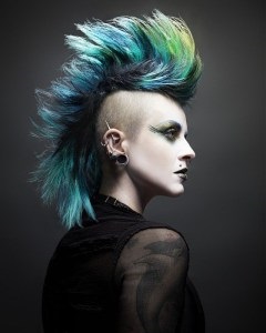 Punk coafura (coafuri punk. Audacity și tinerețe veșnică) coafuri punk