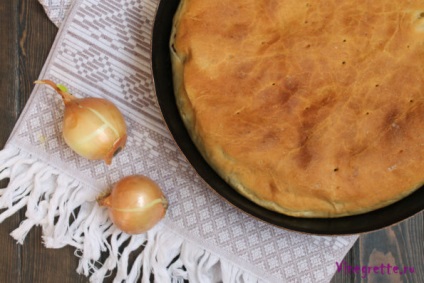 Placinta cu cartofi si macrou - vinegrette (cartofi) Plăcintă cu cartofi și macrou - vinegrette