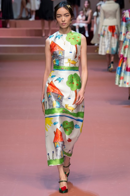 Rochii dolce - gabbana toamna-iarna 2015-16 fotografie (dolce) Rochii dolce - gabbana toamna-iarna 2015-16 Foto