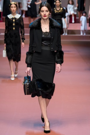 Rochii dolce - gabbana toamna-iarna 2015-16 fotografie (gabbana) Rochii dolce - gabbana toamna-iarna 2015-16 Foto