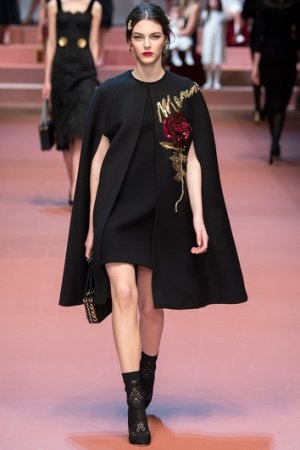 Rochii dolce - gabbana toamna-iarna 2015-16 fotografie (dolce) Rochii dolce - gabbana toamna-iarna 2015-16 Foto