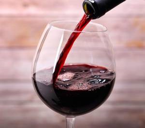 Avantaje și prejudicii de vin roșu (saké) Avantaje și prejudicii de vin roșu