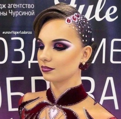 Hairstyle plisat 24 fotografii în păr mediu și lung (păr) Hairstyle plisat 24 fotografii în păr mediu și lung
