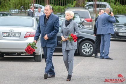 Spune la revedere de la fiul ei Yarmoshyna a venit prima persoană din țară (a venit) Spune la revedere de la fiul ei Yarmoshyna a venit prima persoană din țară