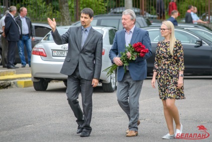 Spune la revedere de la fiul ei Yarmoshyna a venit prima persoană din țară (rău) Spune la revedere de la fiul ei Yarmoshyna a venit prima persoană din țară