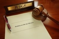 Fie pentru a permite căsătoria gay în România (articole din Codul Familiei) Fie pentru a permite căsătoria gay în România