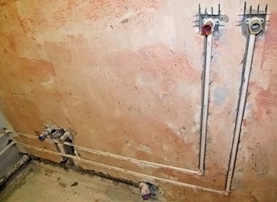 Dispunerea țevilor în baie Cum de a face propriile mâini (cabluri) Dispunerea țevilor în baie Cum de a face propriile mâini